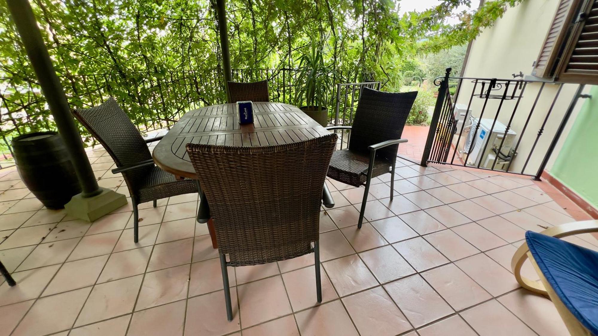 B&B Villa Sabrina Arezzo Bagian luar foto